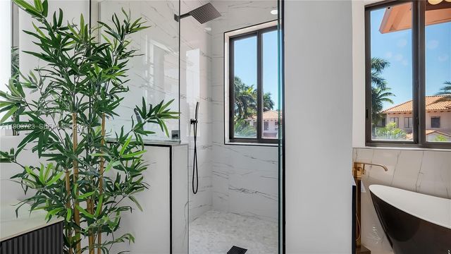 7965 SW 195th St, Cutler Bay, FL 33157