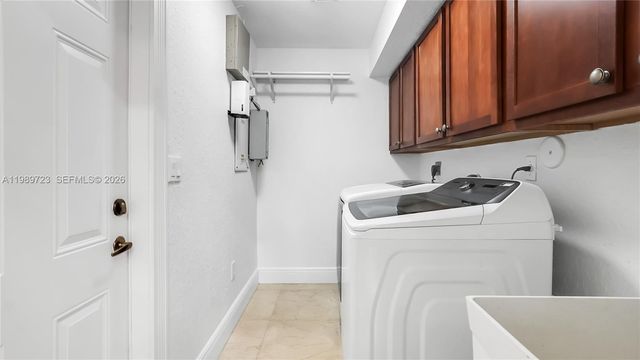 7965 SW 195th St, Cutler Bay, FL 33157