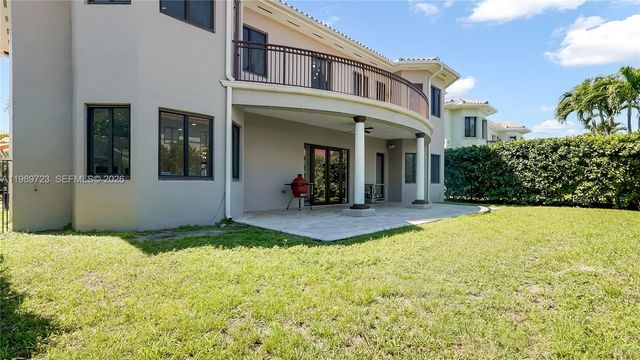 7965 SW 195th St, Cutler Bay, FL 33157