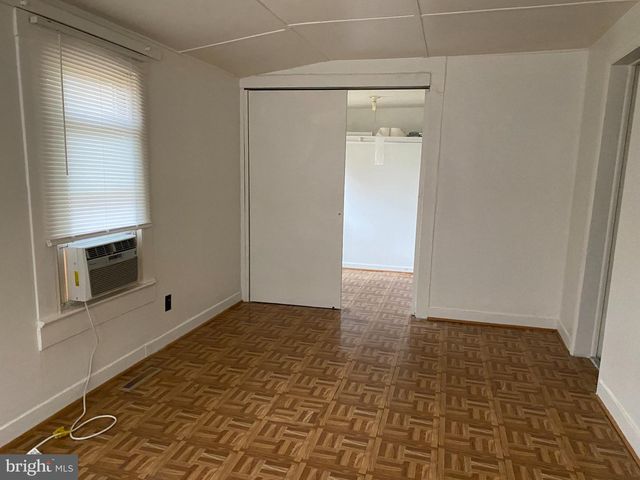4002 POST ST, Triangle, VA 22172