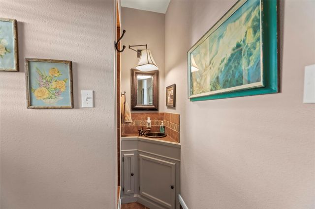 815 Merry Lane, Wharton, TX 77488