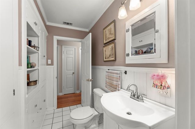 815 Merry Lane, Wharton, TX 77488