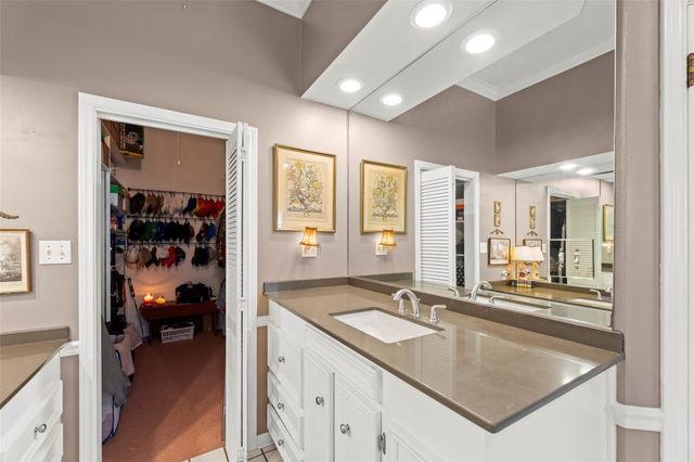 815 Merry Lane, Wharton, TX 77488