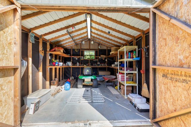 815 Merry Lane, Wharton, TX 77488