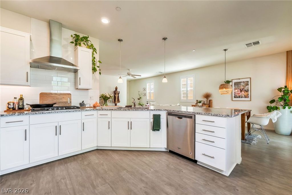 Image 6 of property listing at 2918 Tranquil Brook Avenue, Henderson, NV 89044