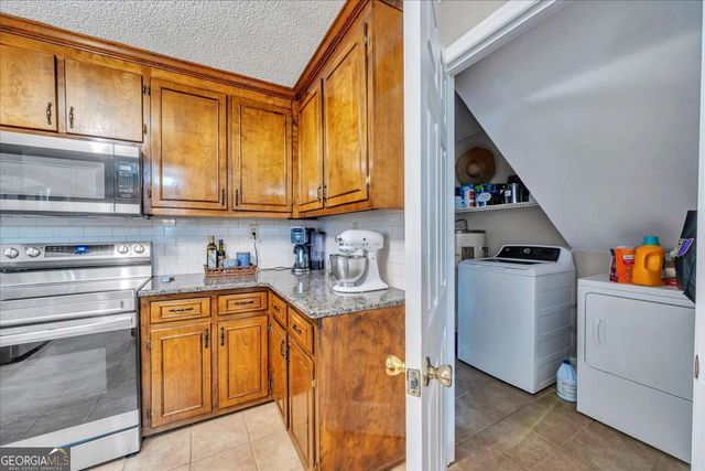 1239 Graves Springs Road, Leesburg, GA 31763