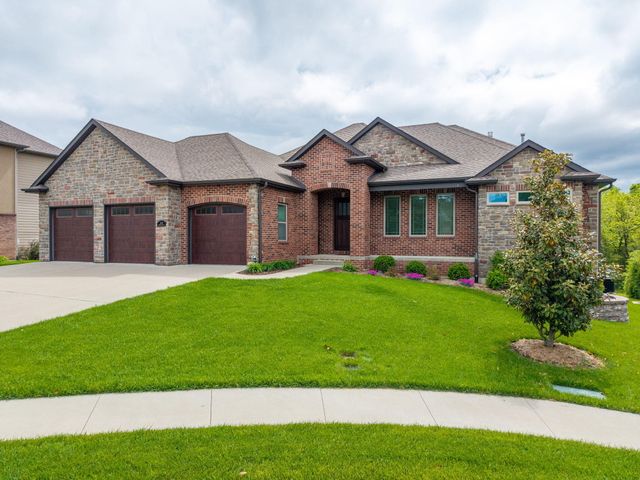 2703 BRISTOL LAKE DR, Columbia, MO 65201