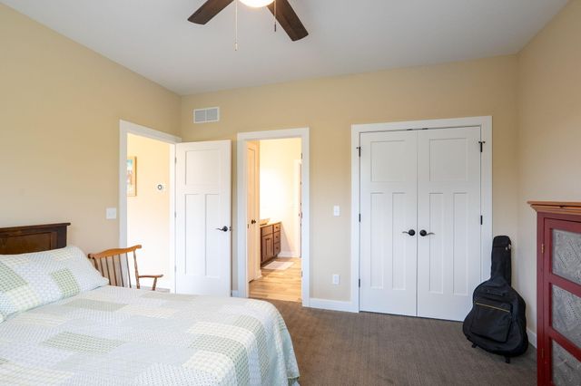 2703 BRISTOL LAKE DR, Columbia, MO 65201