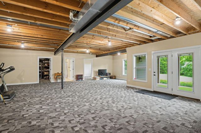 2703 BRISTOL LAKE DR, Columbia, MO 65201