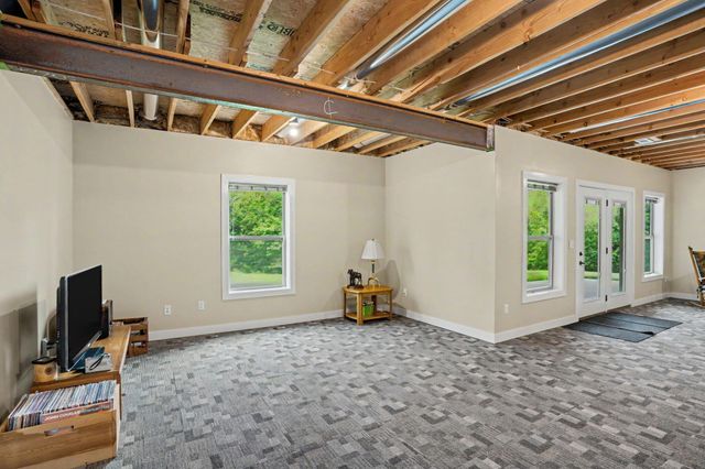 2703 BRISTOL LAKE DR, Columbia, MO 65201