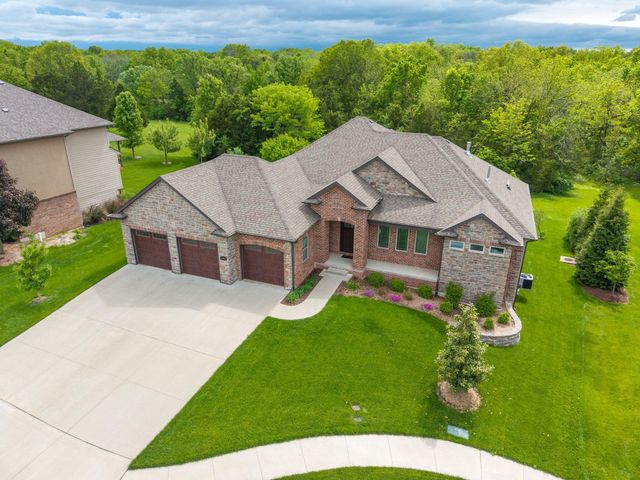 2703 BRISTOL LAKE DR, Columbia, MO 65201