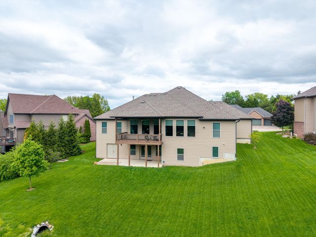 2703 BRISTOL LAKE DR, Columbia, MO 65201