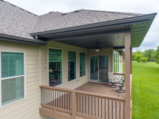 2703 BRISTOL LAKE DR, Columbia, MO 65201
