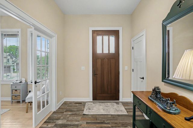 2703 BRISTOL LAKE DR, Columbia, MO 65201