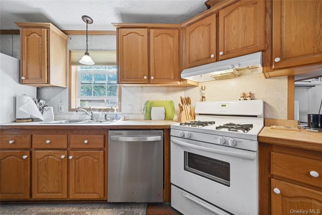 658-A11 Sound Avenue, Calverton, NY 11933