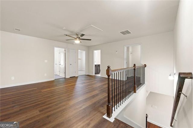 2462 Whiteoak Run SE 18, Smyrna, GA 30080