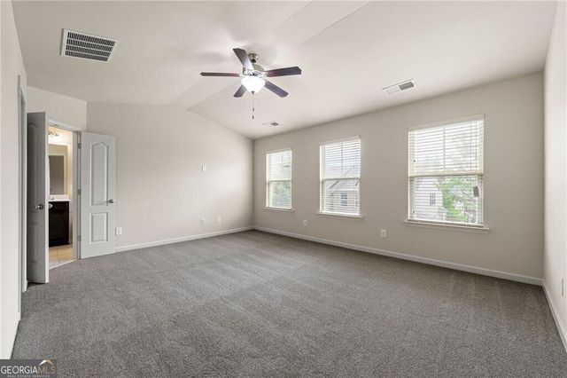 2462 Whiteoak Run SE 18, Smyrna, GA 30080