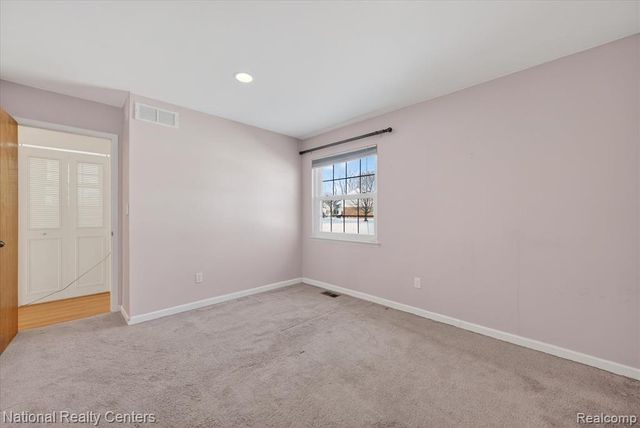 24825 Olde Orchard Street, Novi, MI 48375