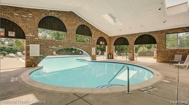 24825 Olde Orchard Street, Novi, MI 48375