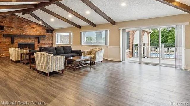 24825 Olde Orchard Street, Novi, MI 48375