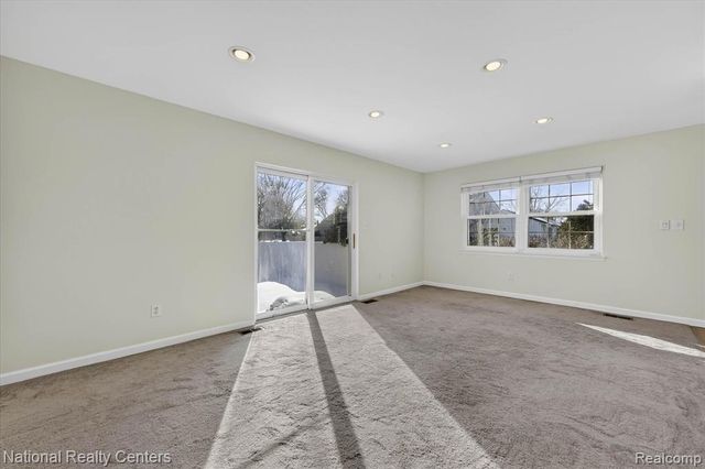 24825 Olde Orchard Street, Novi, MI 48375