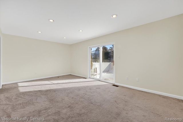 24825 Olde Orchard Street, Novi, MI 48375