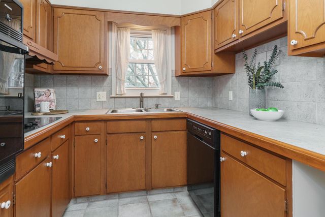 1631 Roxbury Road, F3, Columbus, OH 43212