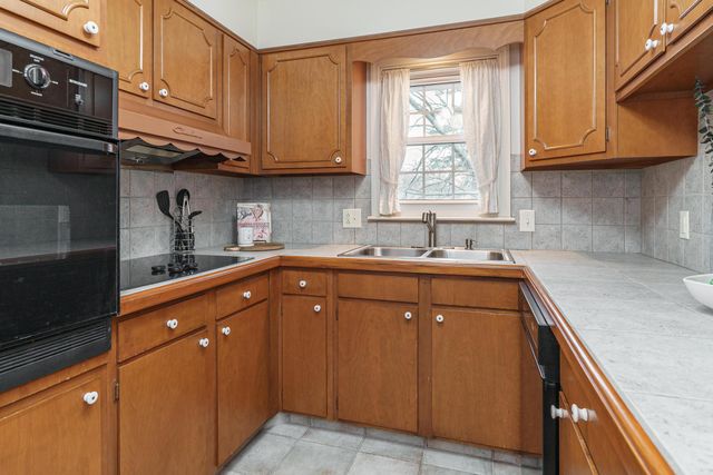 1631 Roxbury Road, F3, Columbus, OH 43212