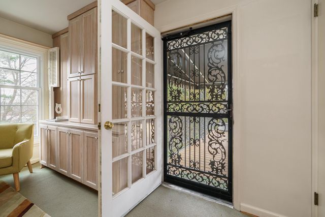 1631 Roxbury Road, F3, Columbus, OH 43212