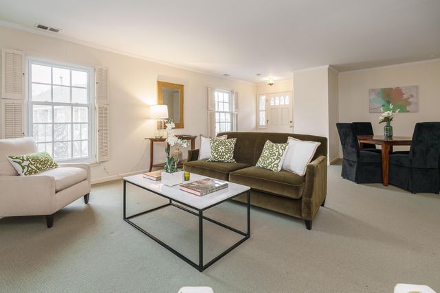 1631 Roxbury Road, F3, Columbus, OH 43212