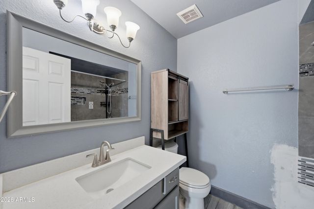 12039 N 60TH Avenue, Glendale, AZ 85304