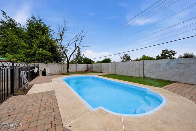 12039 N 60TH Avenue, Glendale, AZ 85304