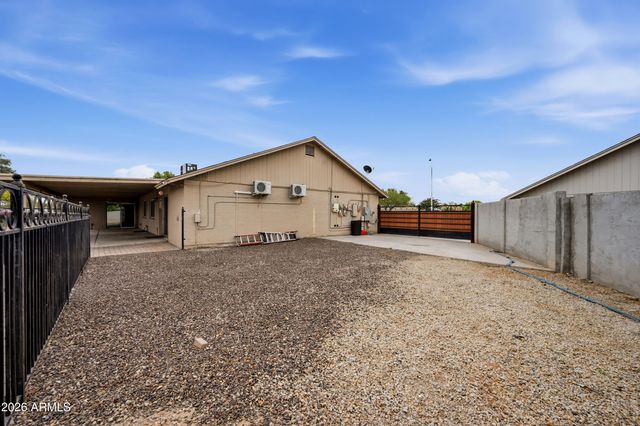 12039 N 60TH Avenue, Glendale, AZ 85304