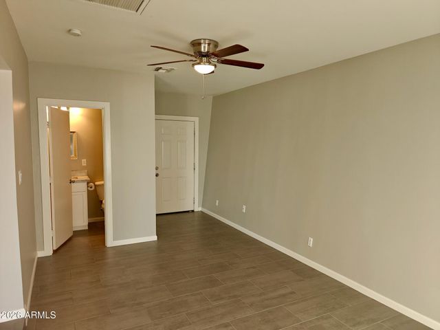 251 W BUIST Avenue, Phoenix, AZ 85041