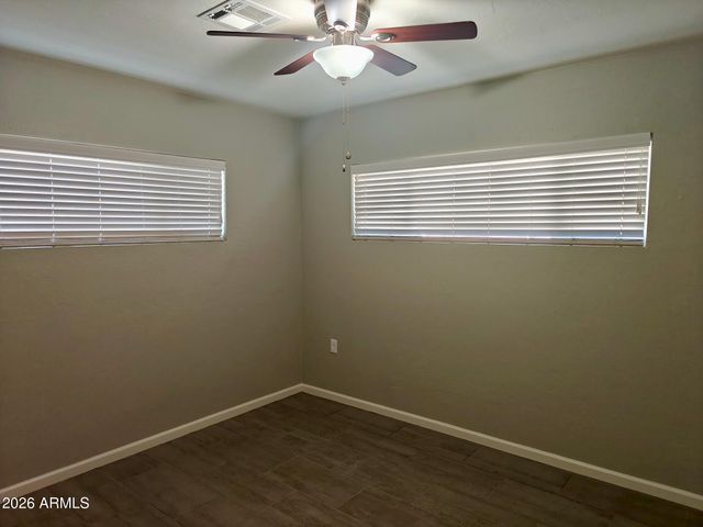 251 W BUIST Avenue, Phoenix, AZ 85041