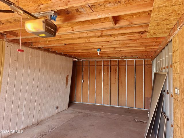 251 W BUIST Avenue, Phoenix, AZ 85041