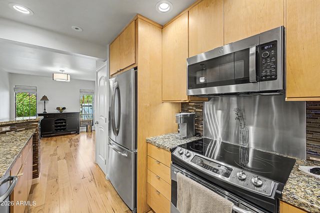 5205 N 24TH Street 103, Phoenix, AZ 85016