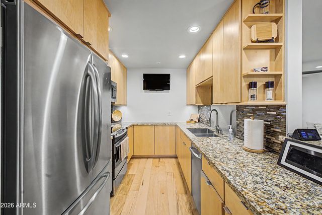 5205 N 24TH Street 103, Phoenix, AZ 85016