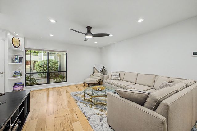5205 N 24TH Street 103, Phoenix, AZ 85016