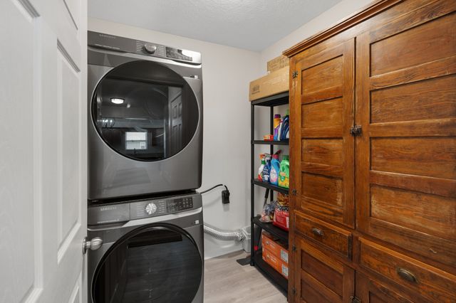 304 Providence Dr, Lebanon, TN 37087