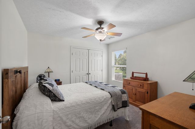 304 Providence Dr, Lebanon, TN 37087