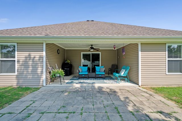 304 Providence Dr, Lebanon, TN 37087