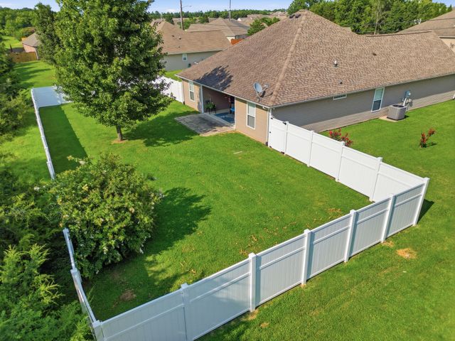 304 Providence Dr, Lebanon, TN 37087