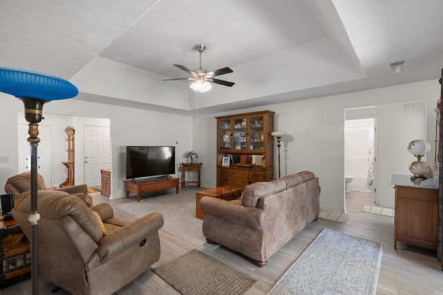 304 Providence Dr, Lebanon, TN 37087