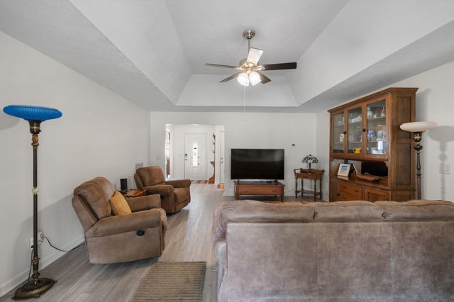 304 Providence Dr, Lebanon, TN 37087