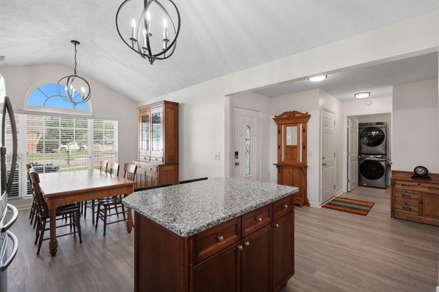 304 Providence Dr, Lebanon, TN 37087