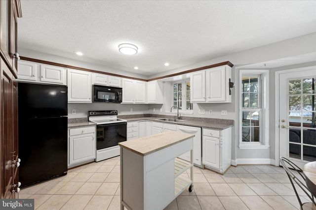 102 CLEVENGER CT, Winchester, VA 22601