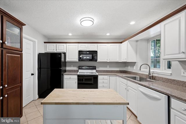 102 CLEVENGER CT, Winchester, VA 22601