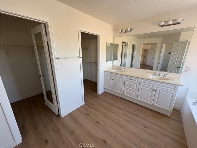 941 Garrett Way, San Jacinto, CA 92583