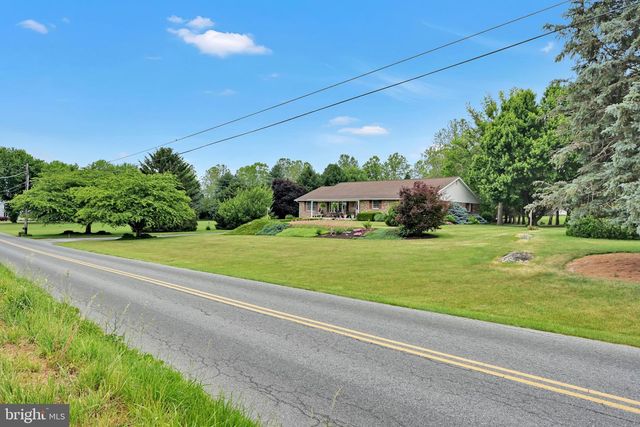 205 FOX RD, Lebanon, PA 17042